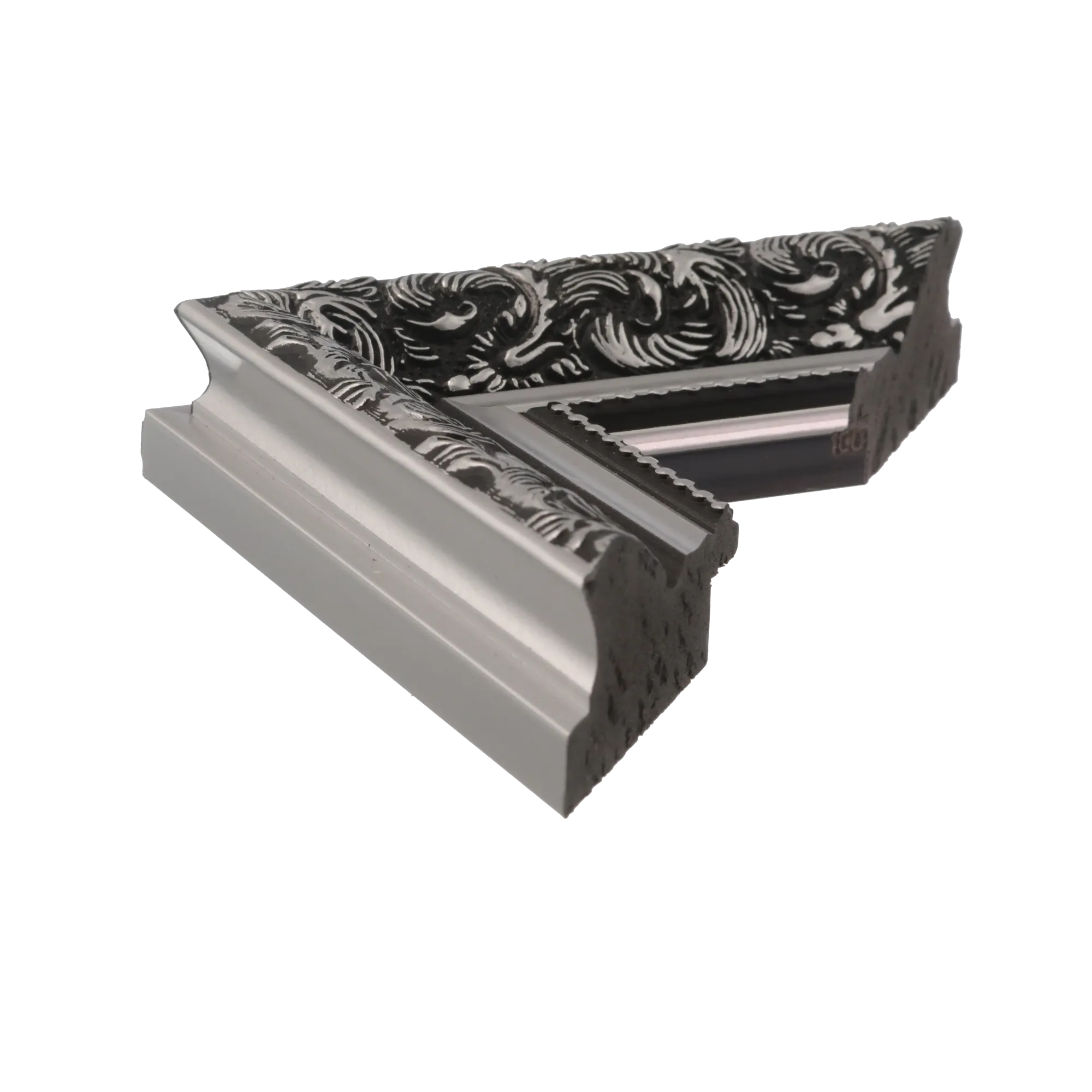Side view of Baroque I picture frame in silver