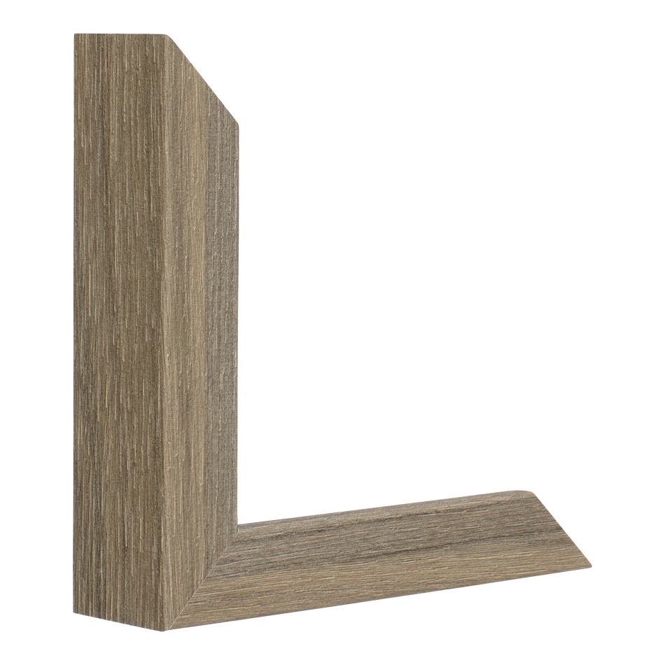 Vertical view of box walnut grain picture frame