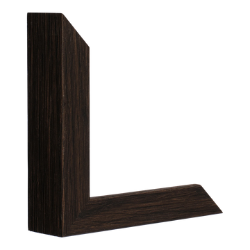 Vertical view of box wenge grain picture frame sample
