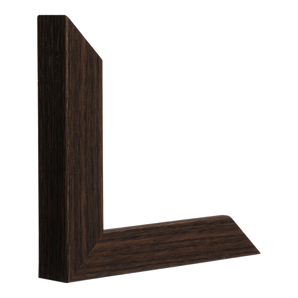 Vertical view of classic i wenge grain picture frame