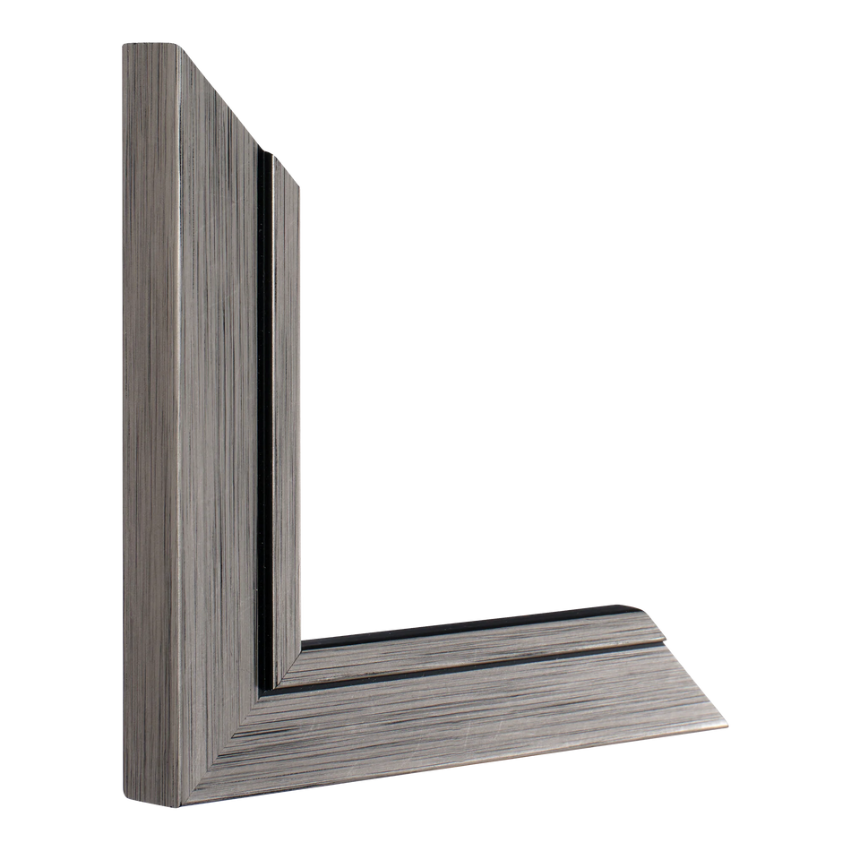 Vertical view of lined pewter picture frame