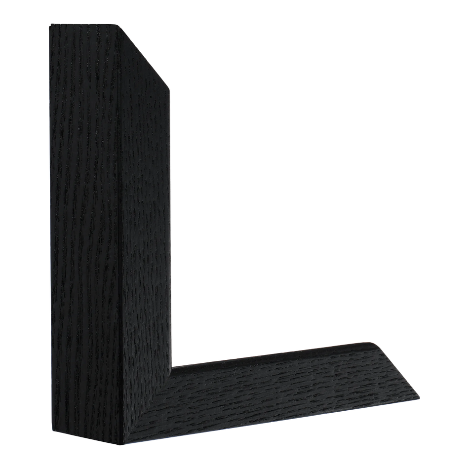 Vertical view of solid box black grain picture frame sample