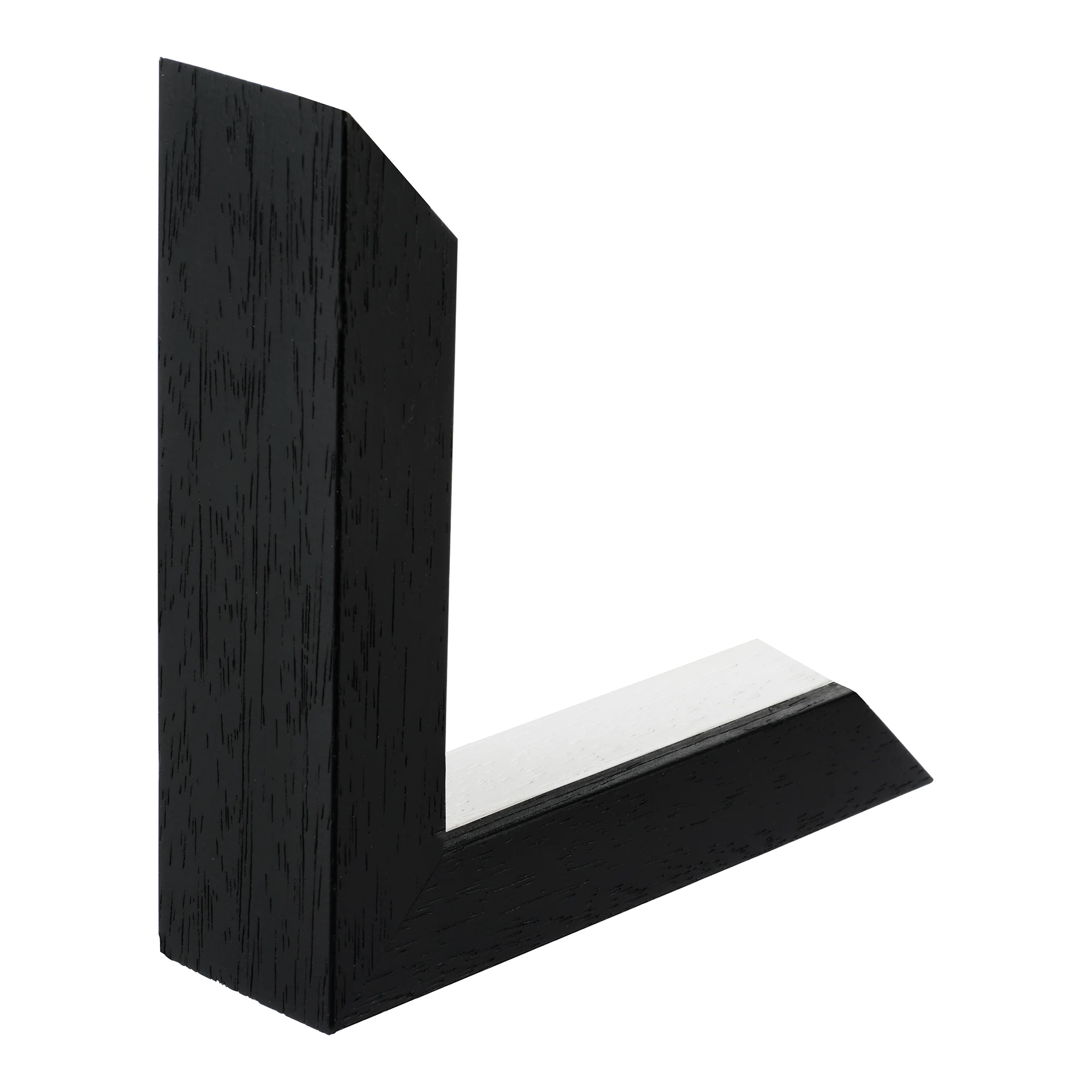 Spacer I in black grain & white picture frame