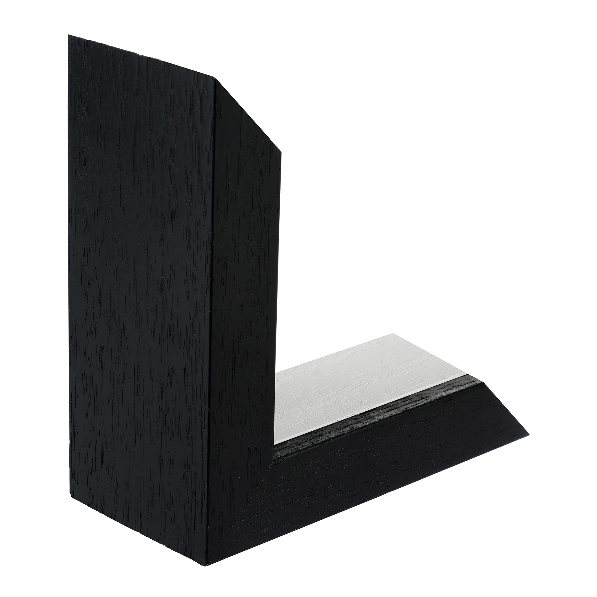 Spacer II in black grain & white picture frame