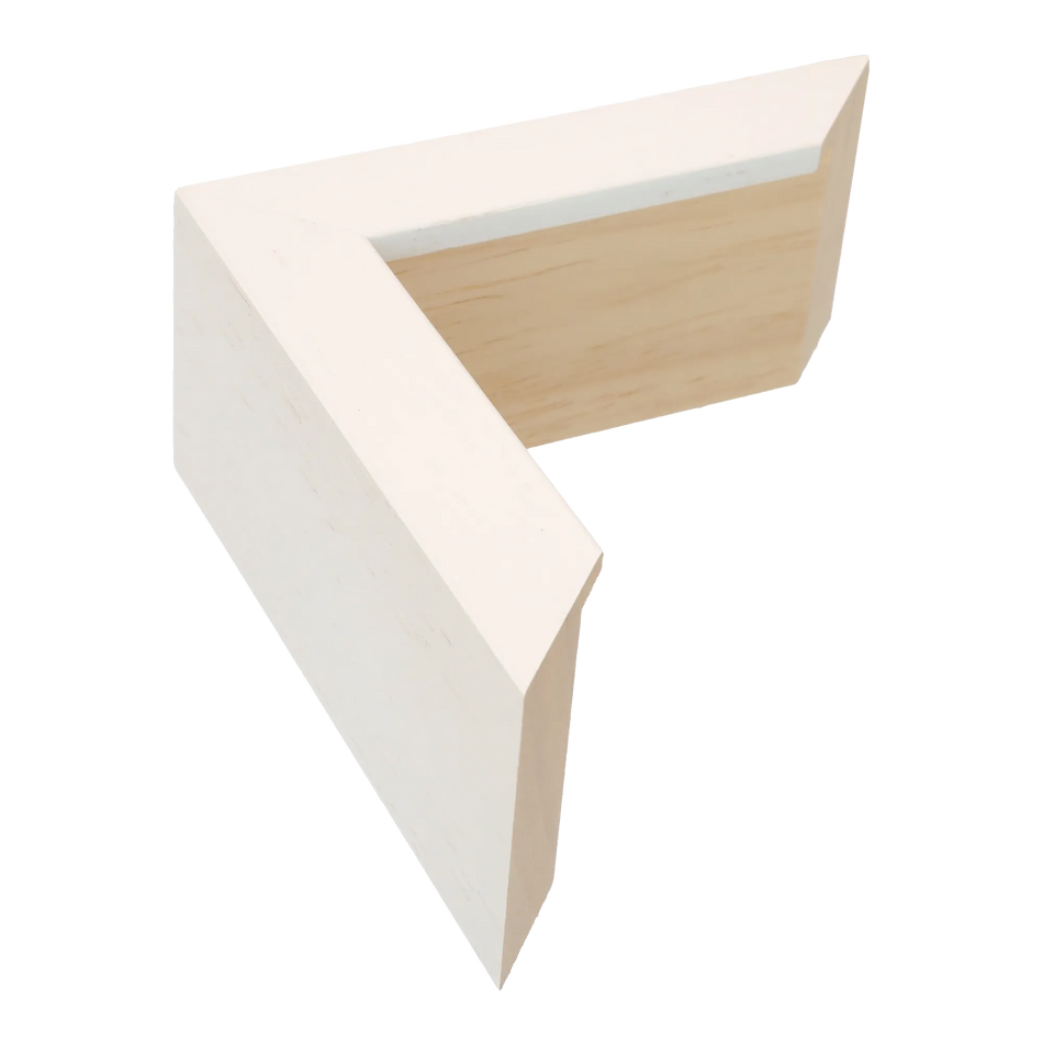 Spacer II in white grain picture frame